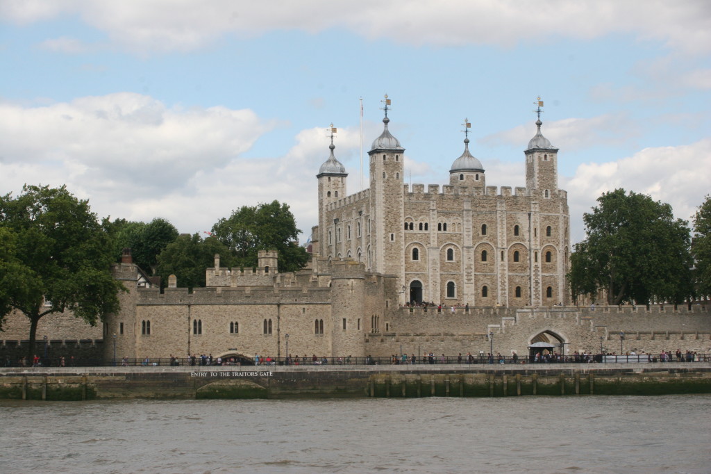 Tower of London - 50 things to do in London with kids before they grow up - copyright: www.globalmousetravels.com