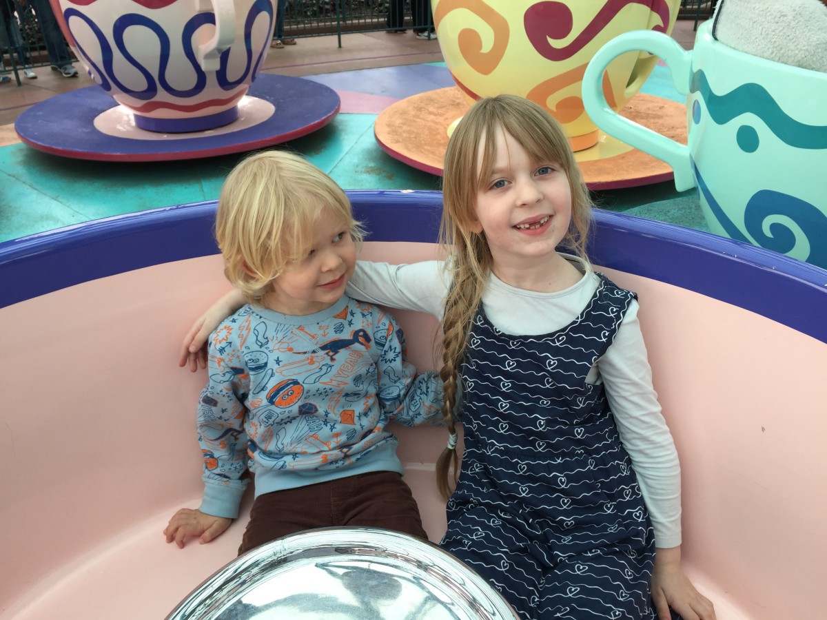 Tea cups ride at Disneyland Paris 