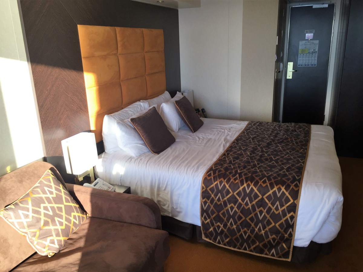 Double bed