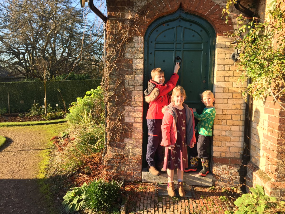 A winter hideaway in a National Trust cottage at Polesden Lacey, Surrey - copyright: www.globalmousetravels.com