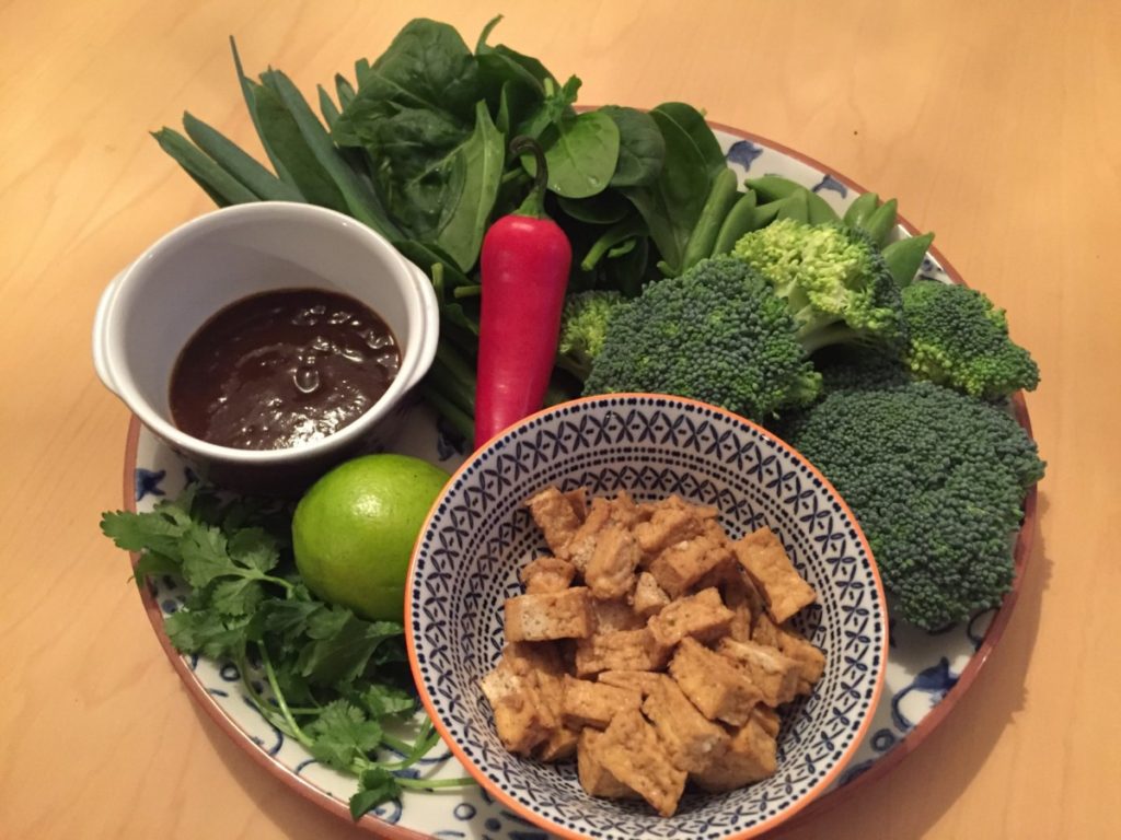 Spicy Vietnamese super green vegan stir fry - copyright: http://globalmousetravels.com