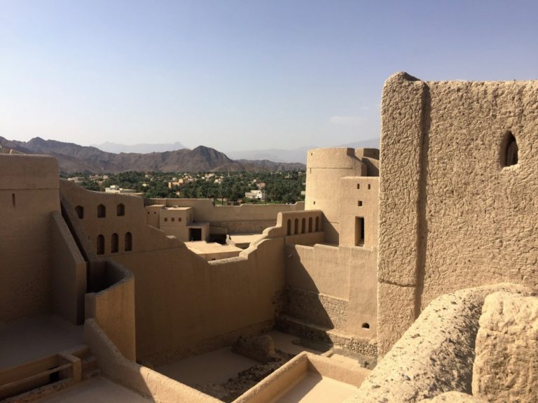 Exploring a historic Omani stronghold - Bahla Fort, Dakhiliya, Oman - copyright: www.globalmousetravels.com