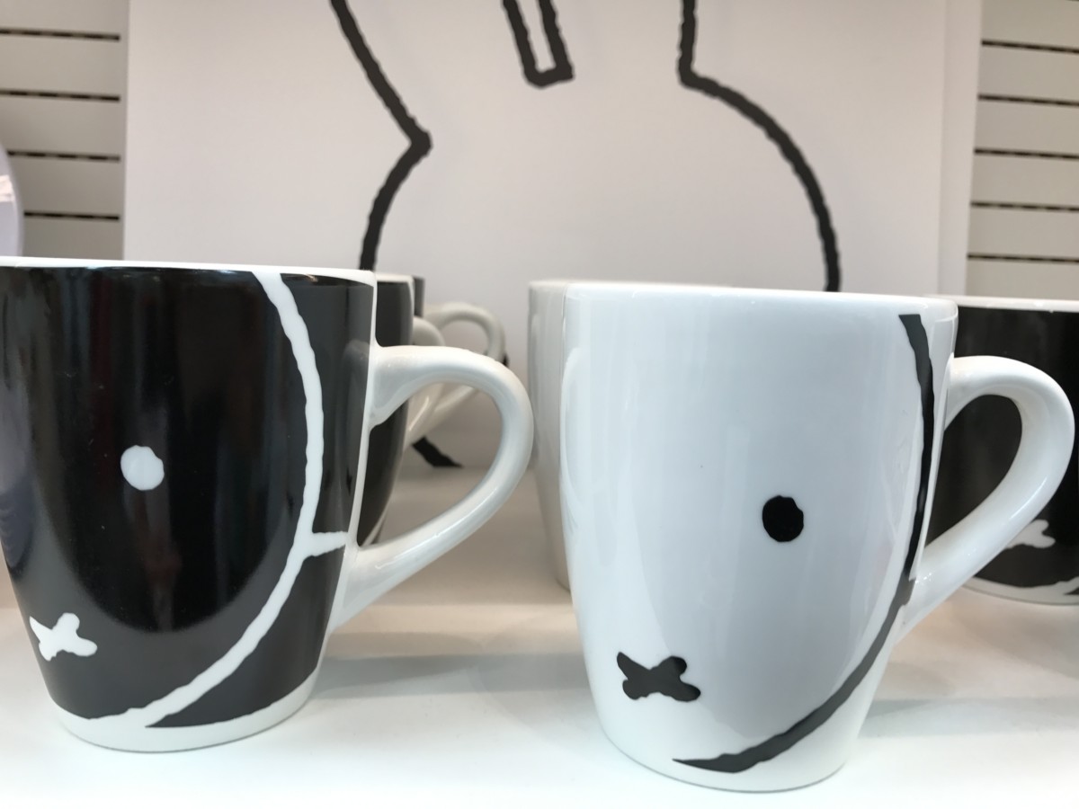 Mugs