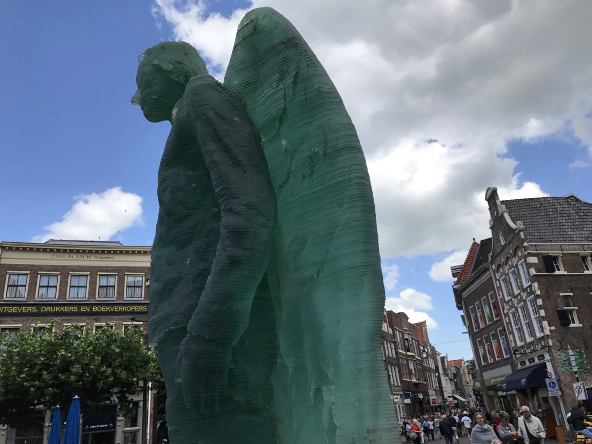 Glass angel