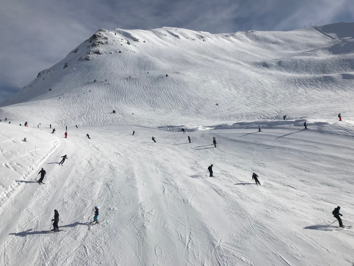 On the piste - Skiing in Flaine with Crystal Ski - A wonderful week in the French Alps - copyright: www.globalmousetravels.com