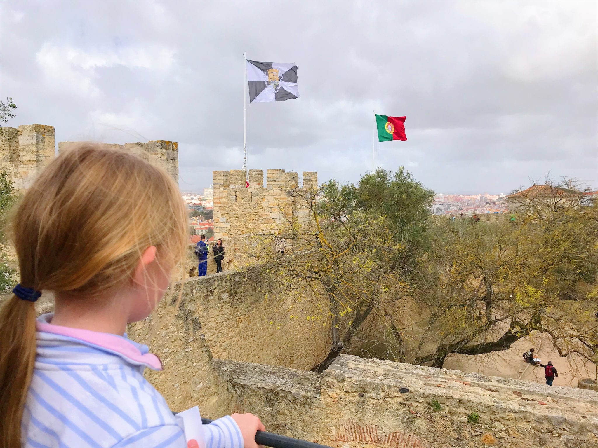 castle of Sao Jorge, Lisbon - A road trip through Spain and Portugal - copyright: www.globalmousetravels.com