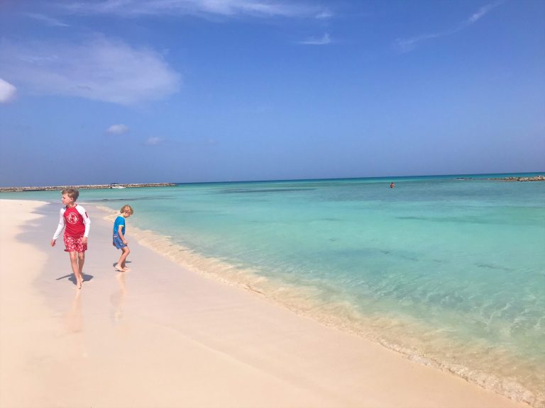 A fantastic summer family trip to Aruba - copyright: www.globalmousetravels.com