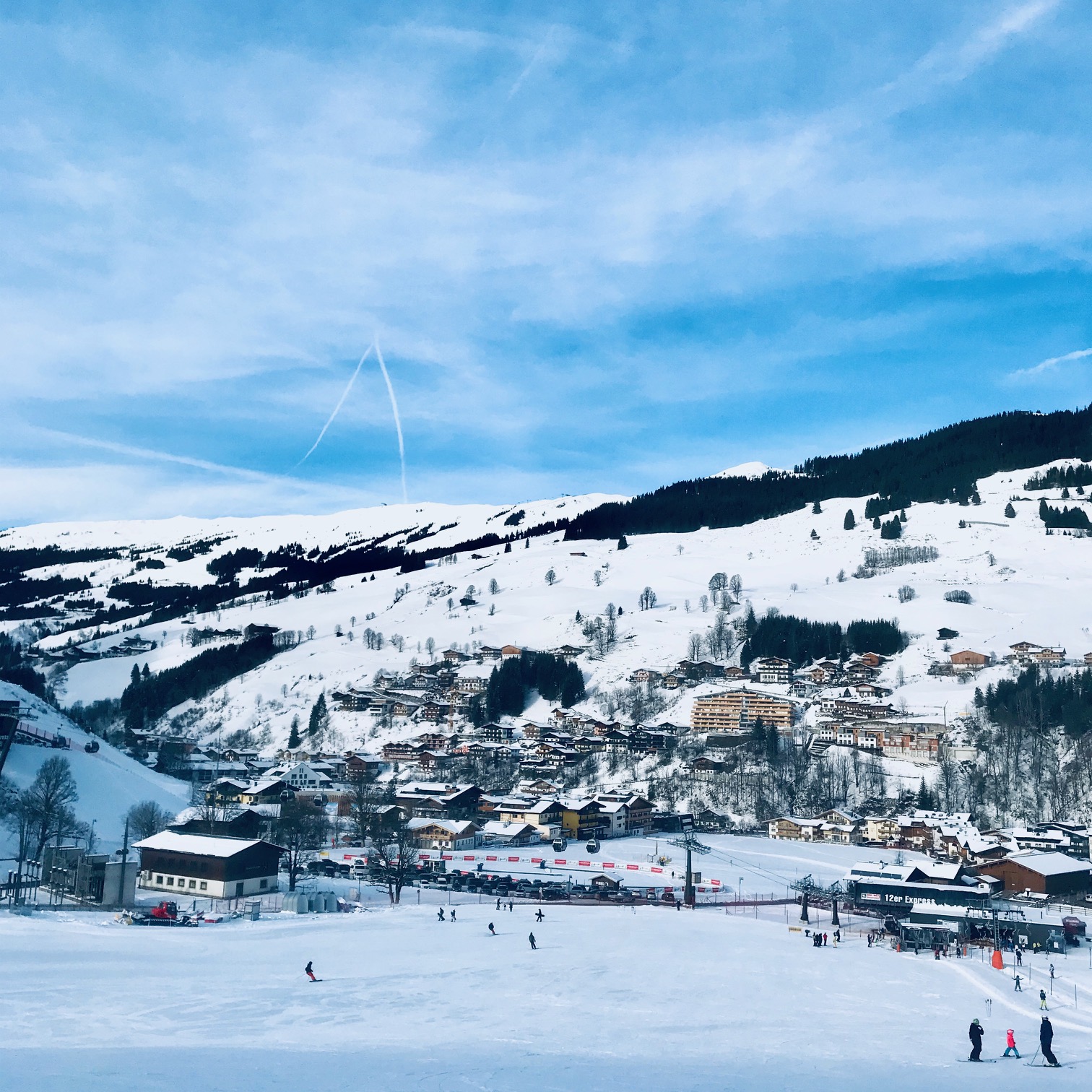 Skiing in Saalbach Hinterglemm with kids, Austria