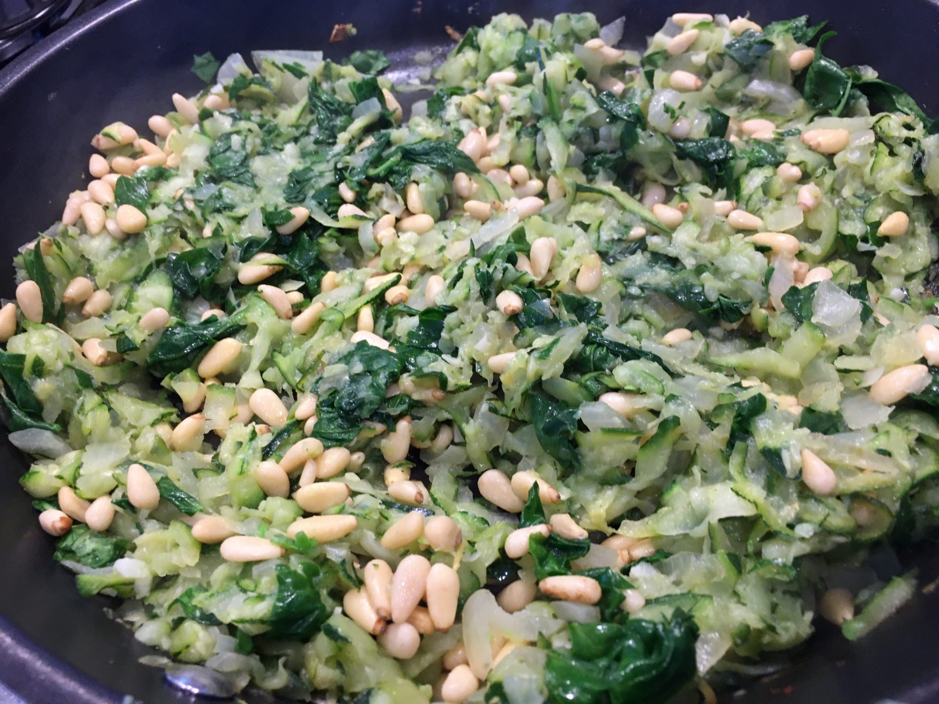Creamy courgette pasta - an easy recipe