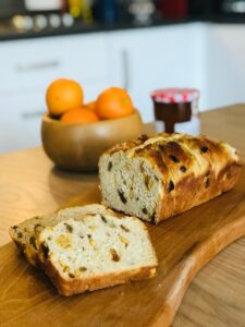 Vegan hot cross bun loaf recipe