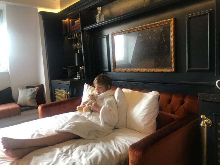 9 must-have amenities for luxury accommodation