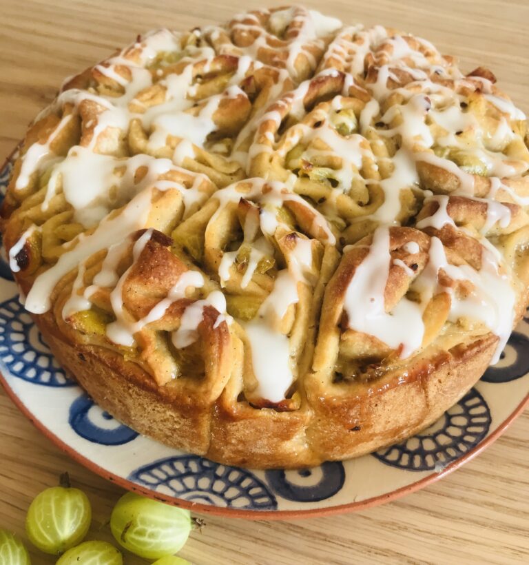 Vegan Gooseberry and elderflower rolls