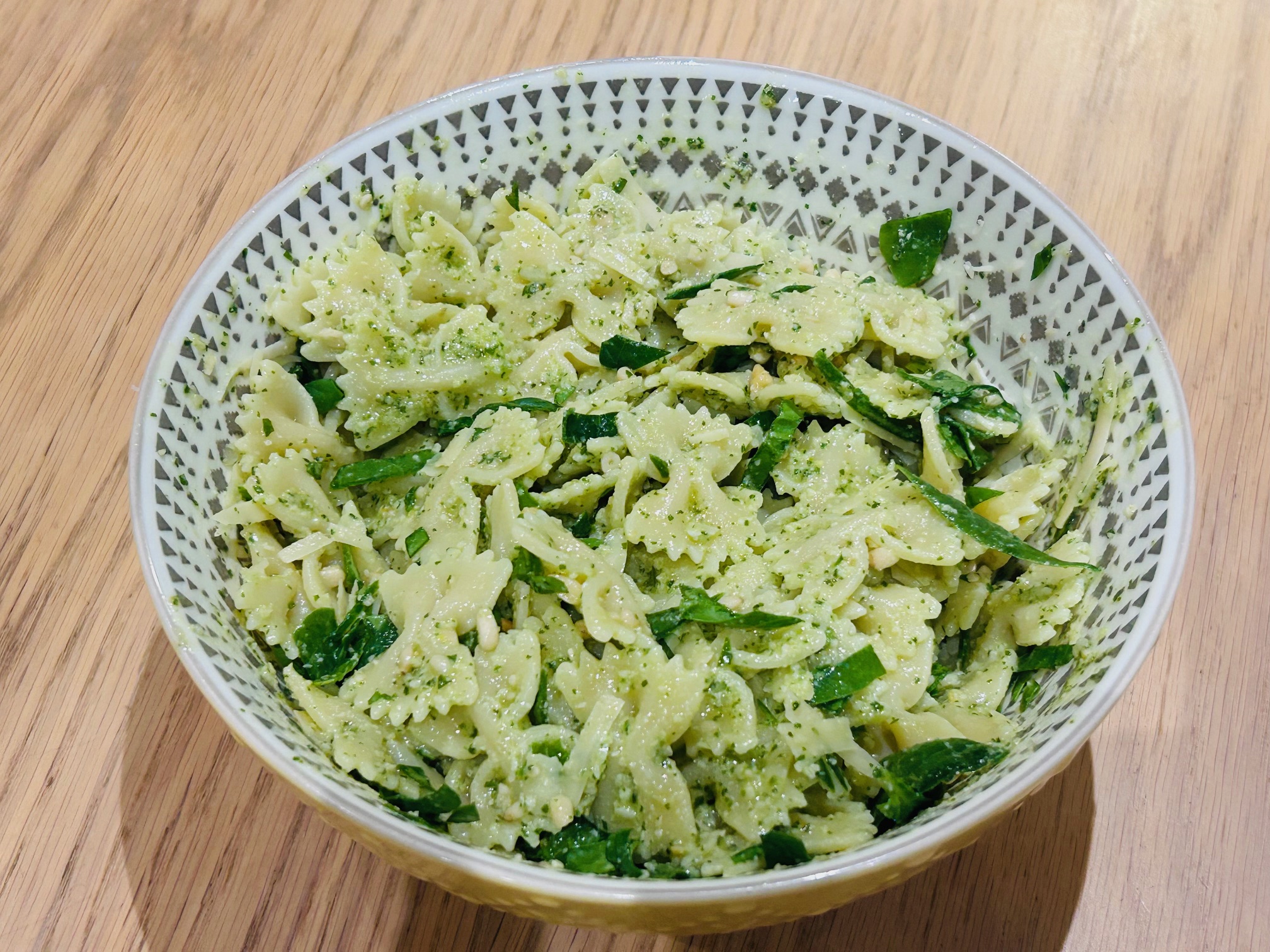 Pasta and spinach salad pesto pasta salad