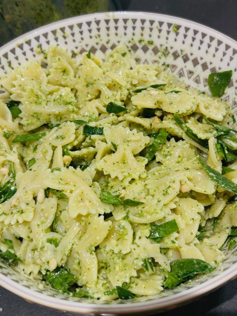 Pasta and spinach salad pesto pasta salad