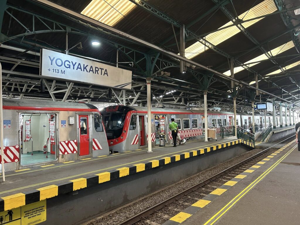 TRain travel in Indonesia - Yogyakarta to Malang