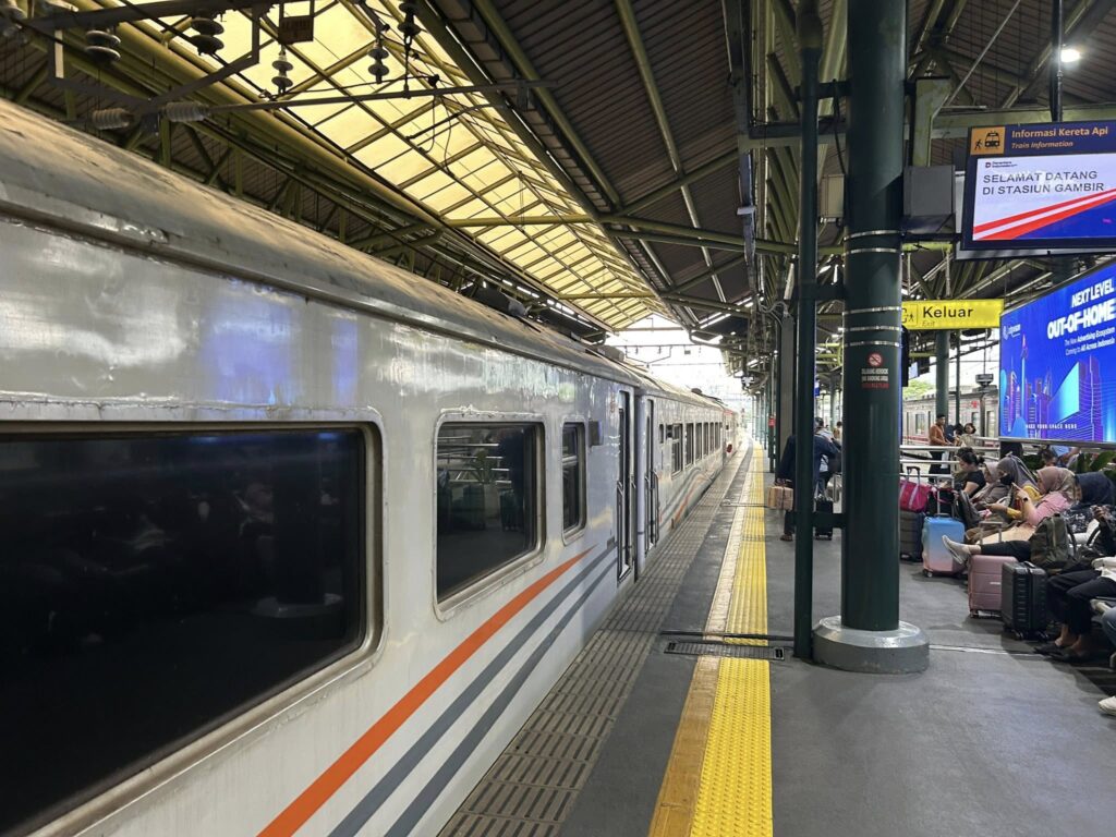 Train travel in Indonesia - Jakarta to Yogyakarta