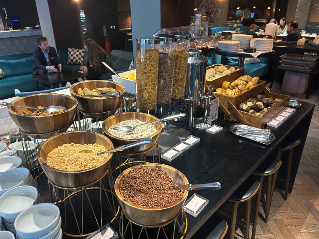 Breakfast at Apex City of London Hotel